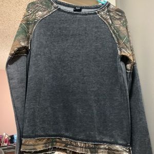 Real tree Camo sweatshirt